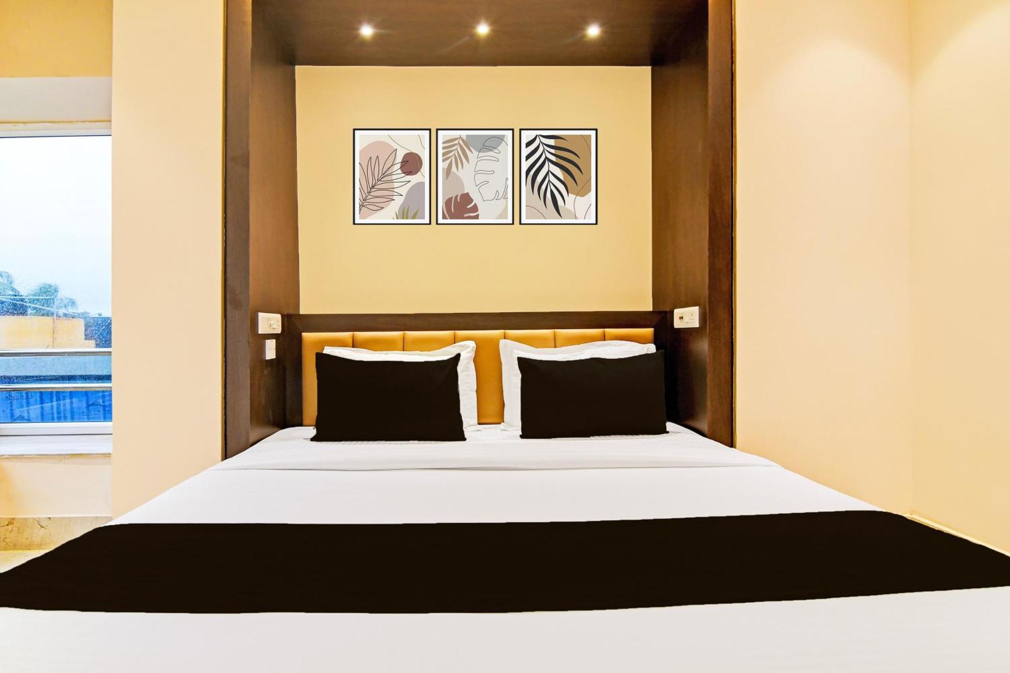 כלכותה Super Hotel O Samotel מראה חיצוני תמונה